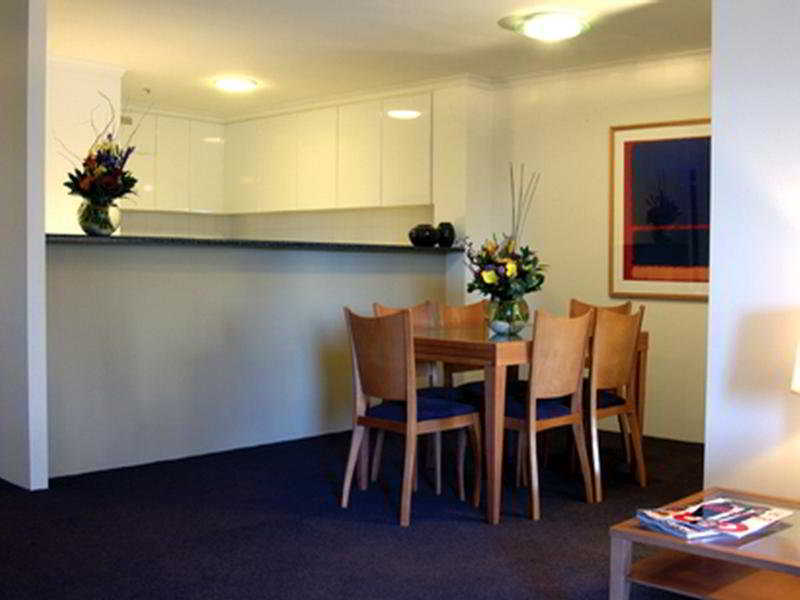 Adina Serviced Apartments Canberra James Court Beltér fotó